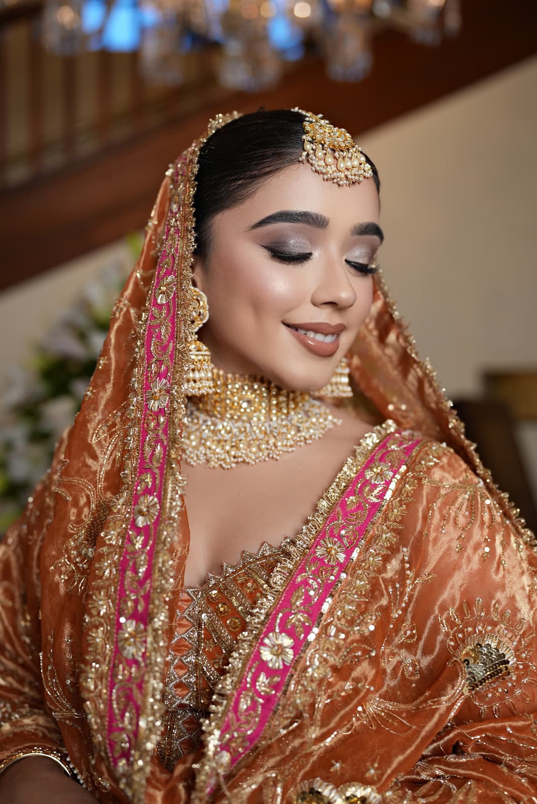 Sikh bride in Dubai wearing chooda and kaleere with soft glam Indian bridal makeup by Elani Artistry